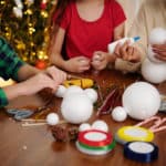 Kinder kreativ zu beschäftigen ist gar nicht so schwierig.