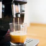 Italienischer Kaffeegenuss gefällig? Mit einer Espressomaschine kein Problem.