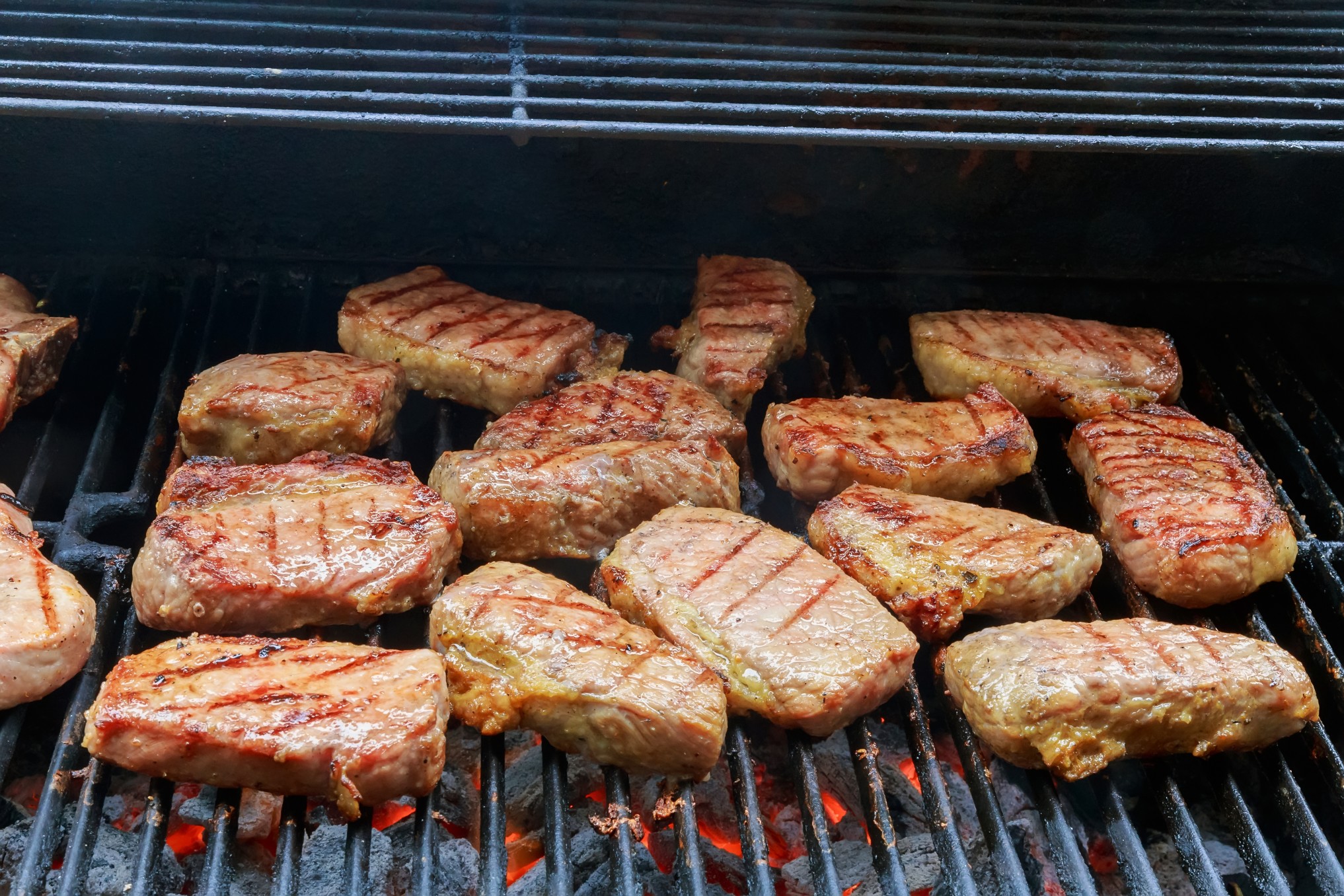 Rindfleisch grillen ist eine Kunst für sich. Foto photovs via Twenty20