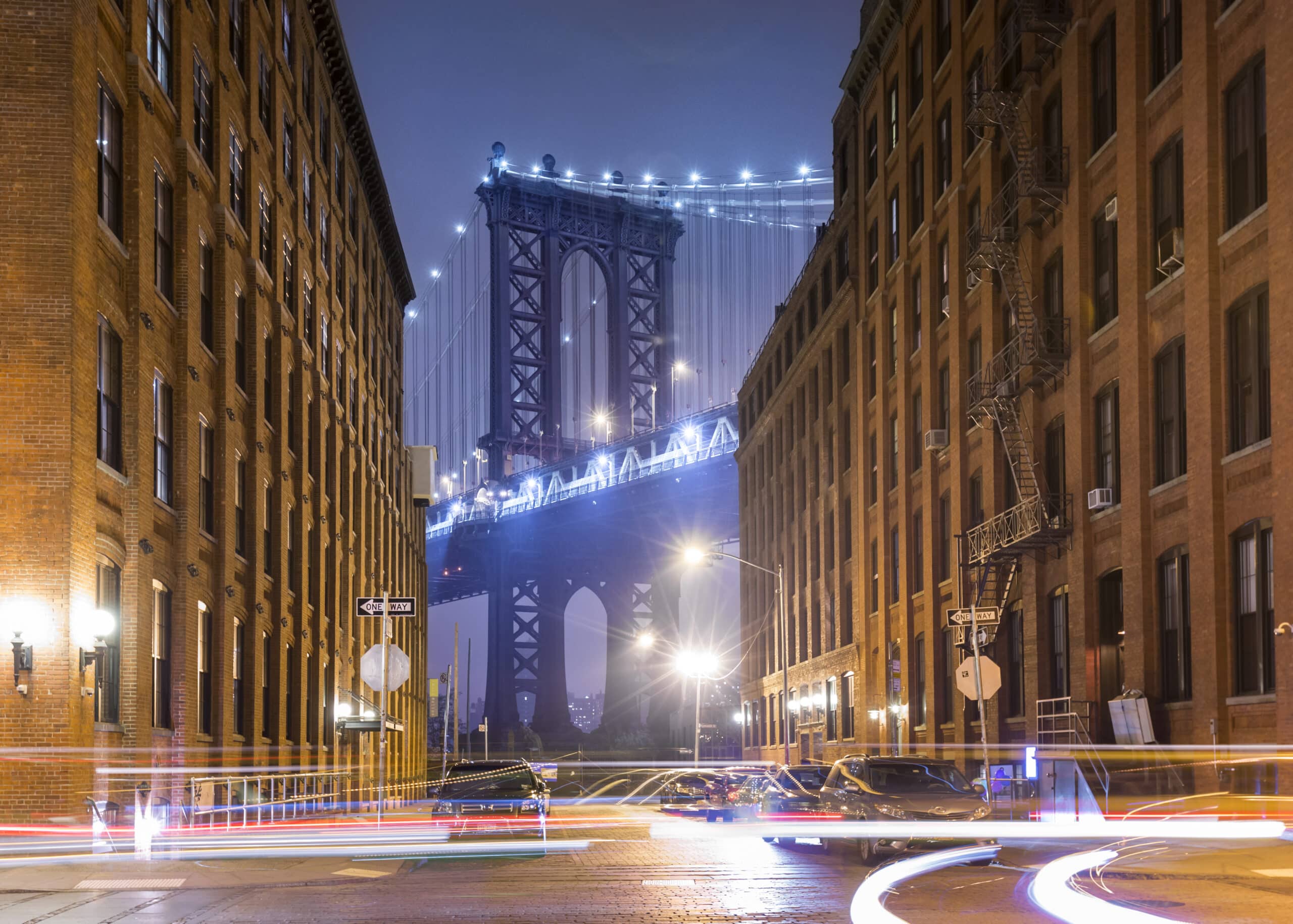 Die Manhattan Bridge, eine der Sehenswürdigkeiten in New York. Foto: imagesourcecurated via Envato