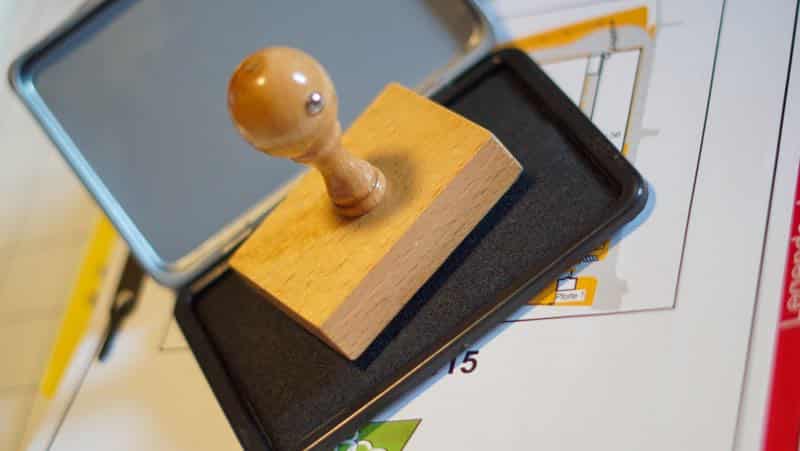 Firmenstempel aus Holz
